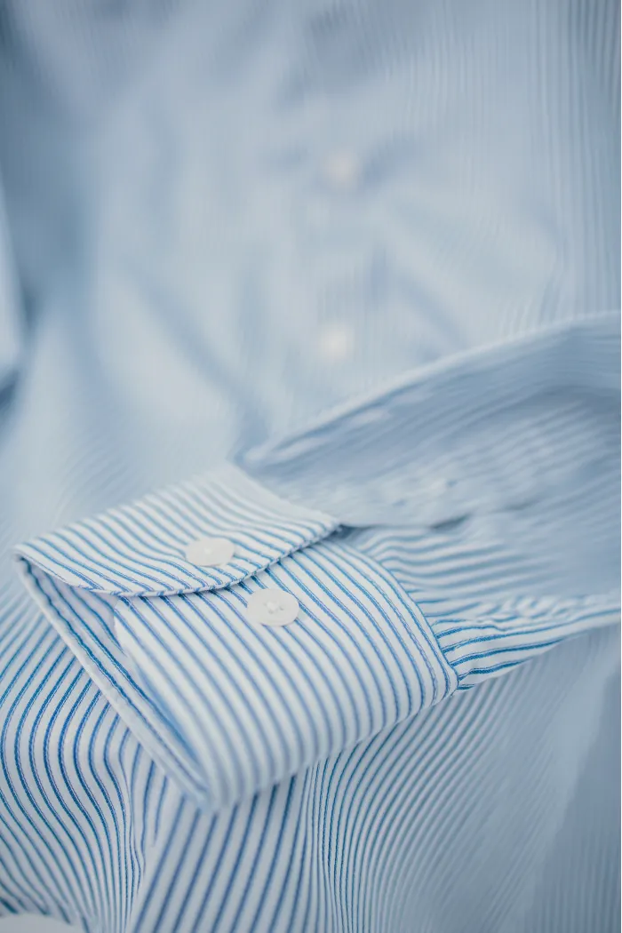 CAMISA FIT TOQUE ACETINADO