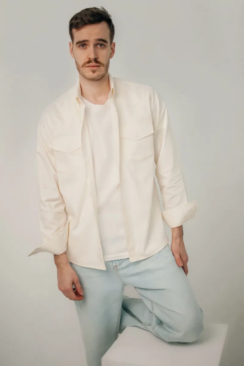 CAMISA REGULAR BOLSO DUPLO