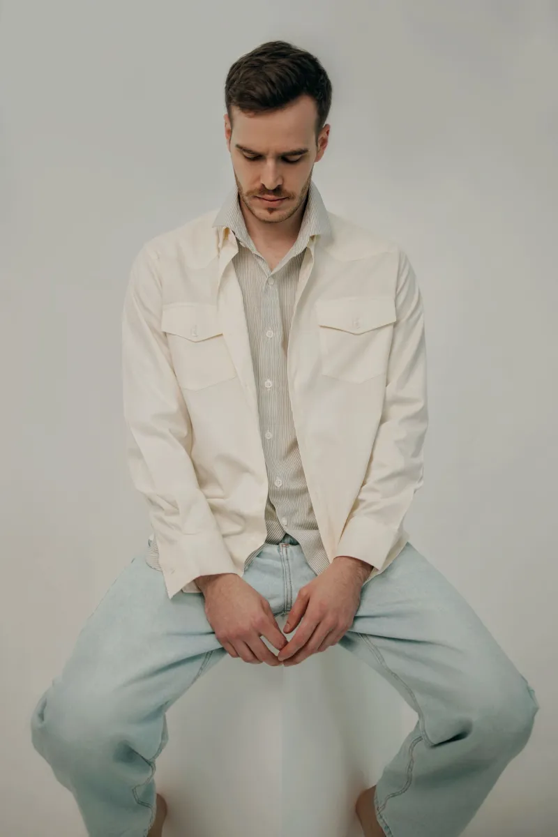 CAMISA REGULAR BOLSO DUPLO